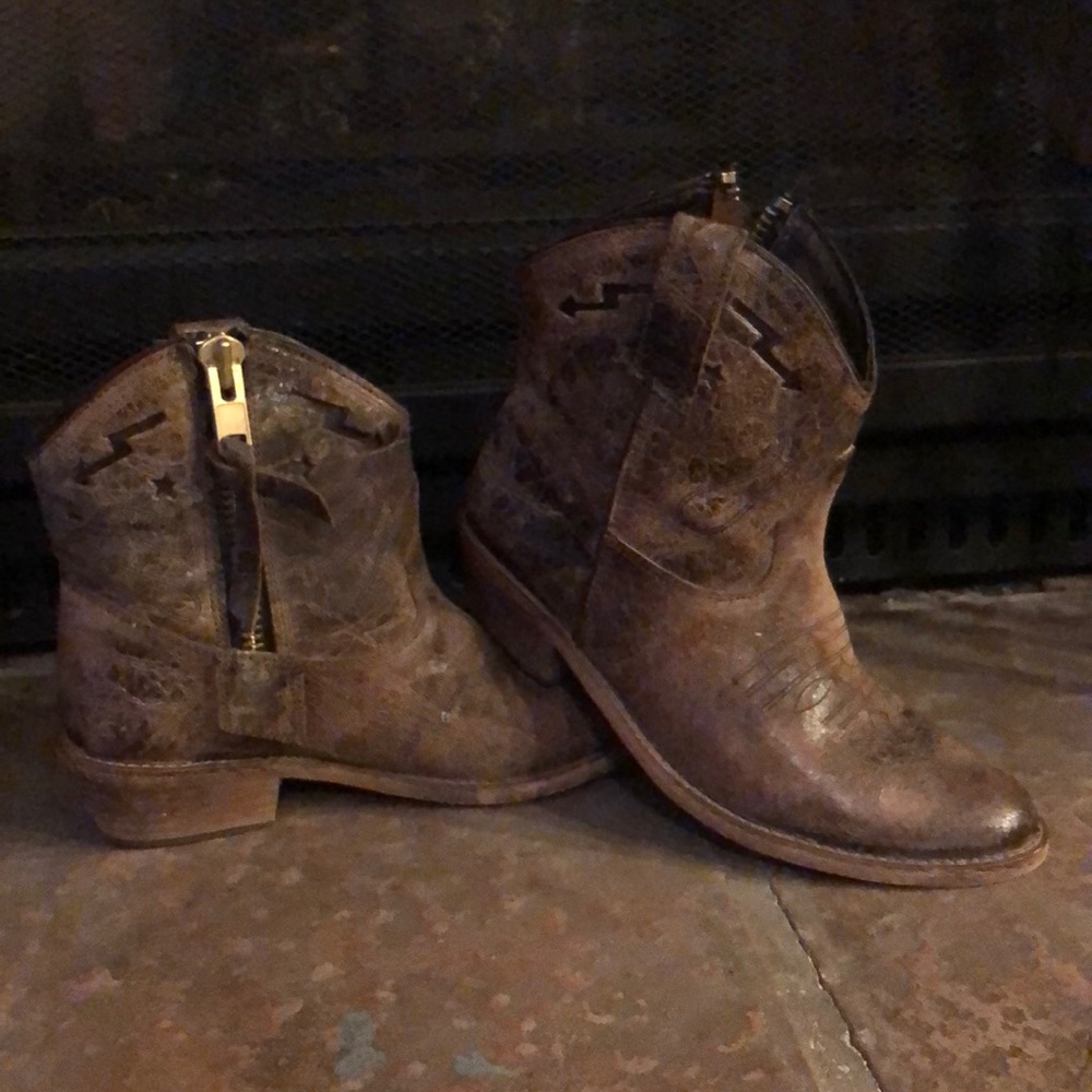 Steve Madden boots